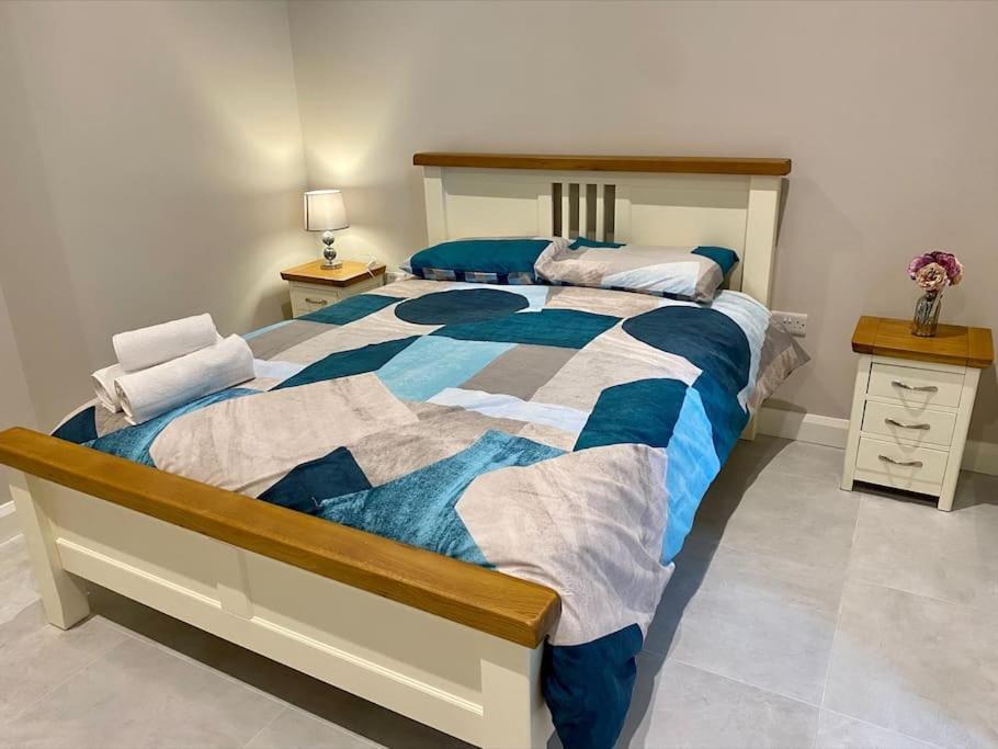 אניסקילן Erne Getaway No.8 Brand New 1 Bed Apartment מראה חיצוני תמונה