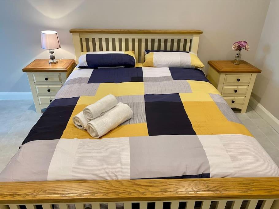 אניסקילן Erne Getaway No.8 Brand New 1 Bed Apartment מראה חיצוני תמונה
